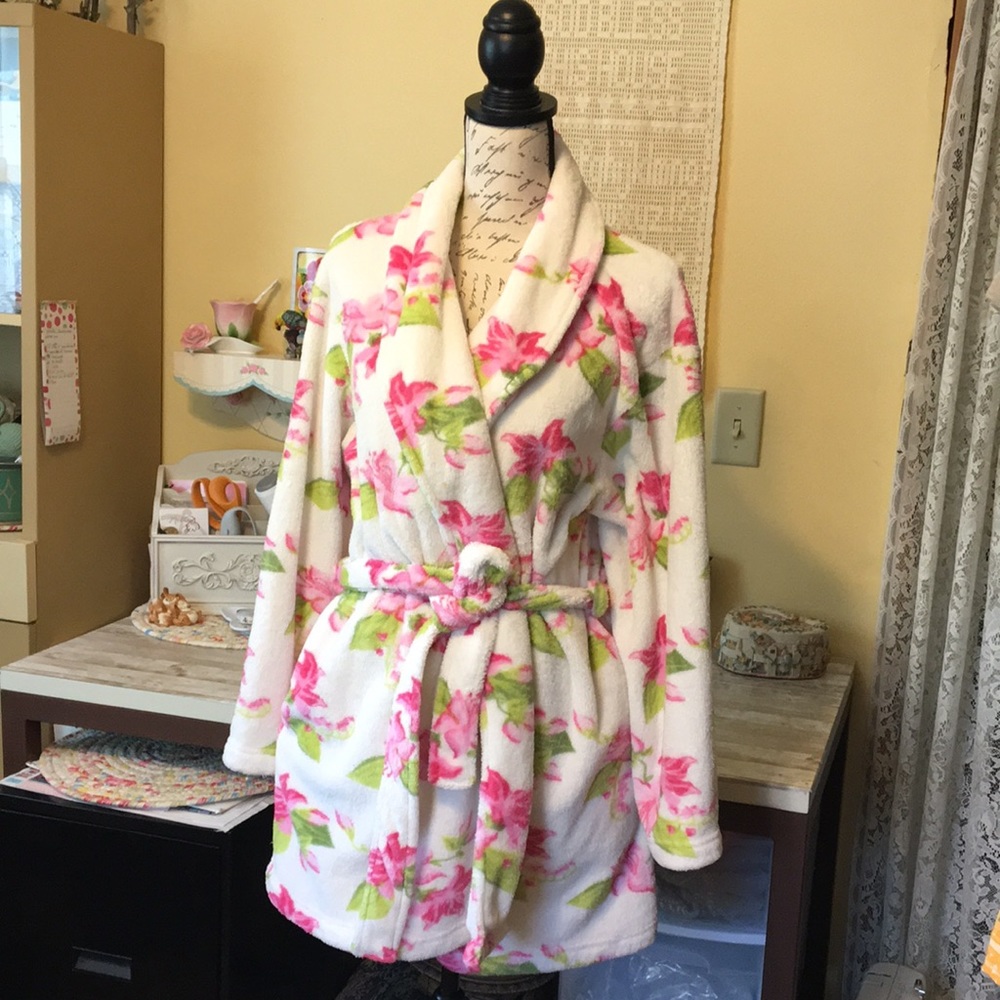 Floral Lilly robe
